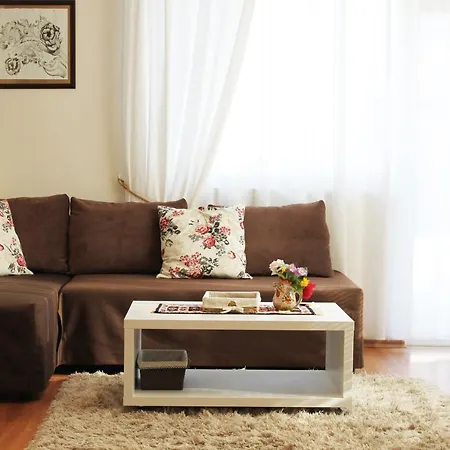 Апартамент Sunny Day *